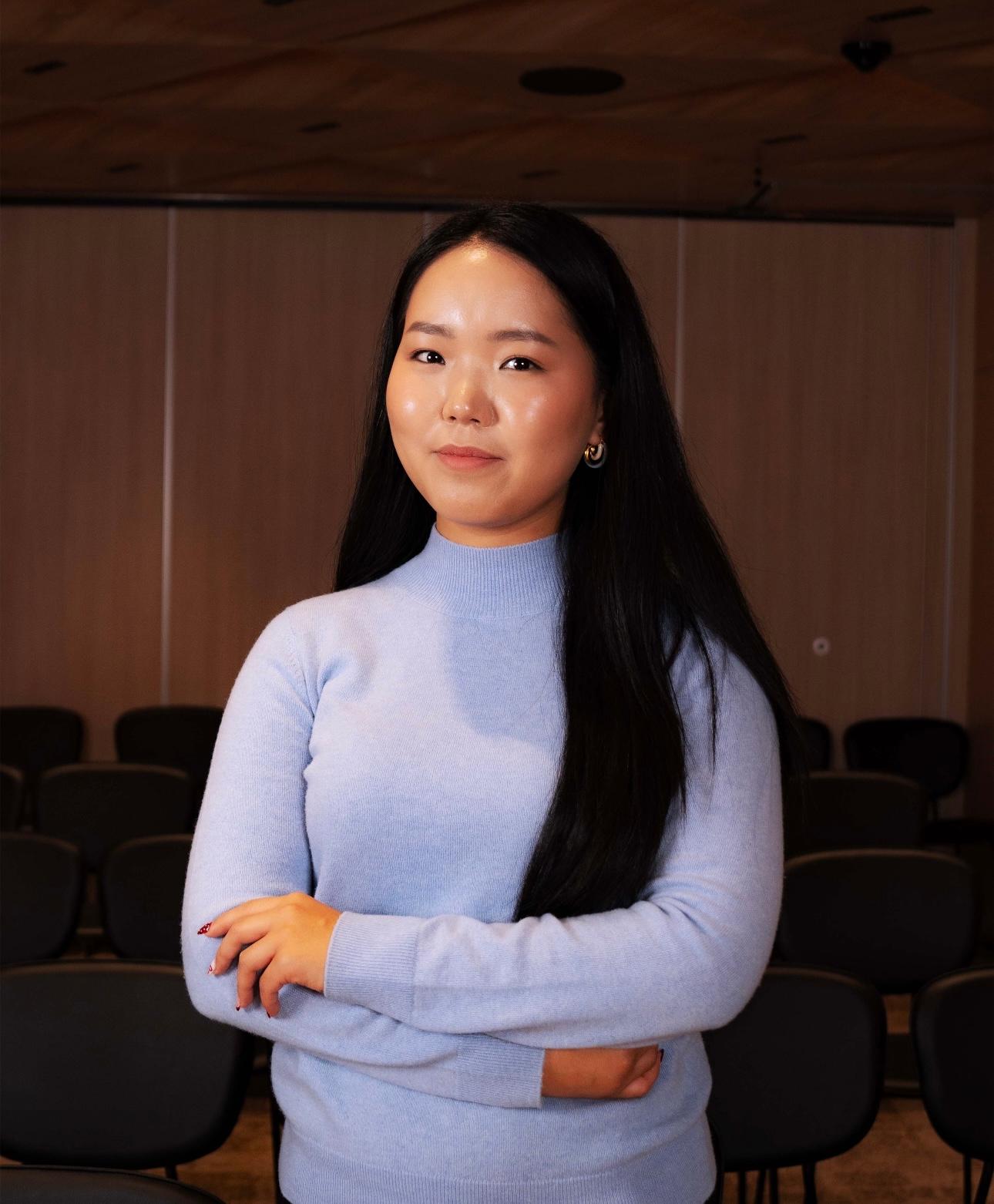 Usukhjargal Damdinsuren (Bella)